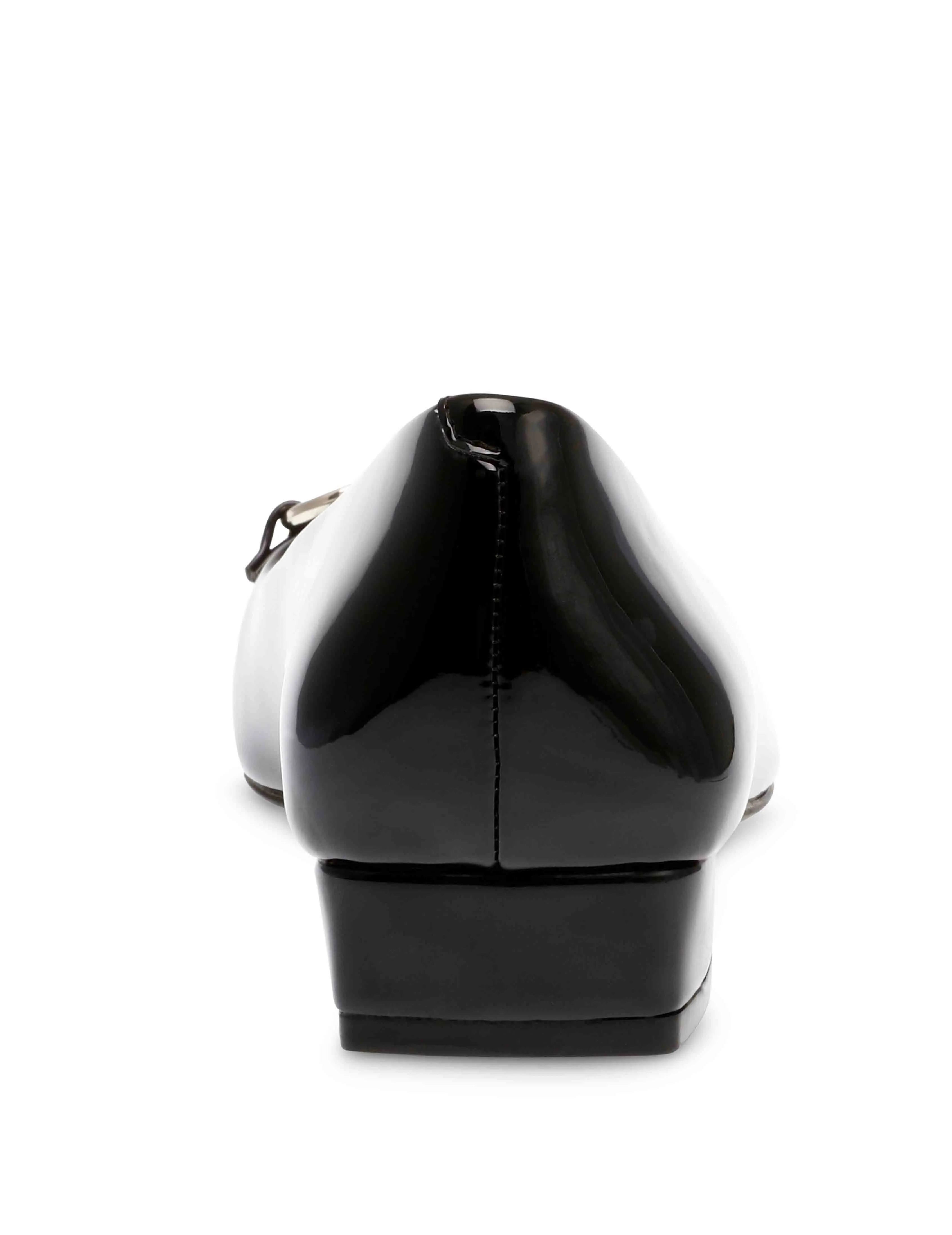 Cora Flat