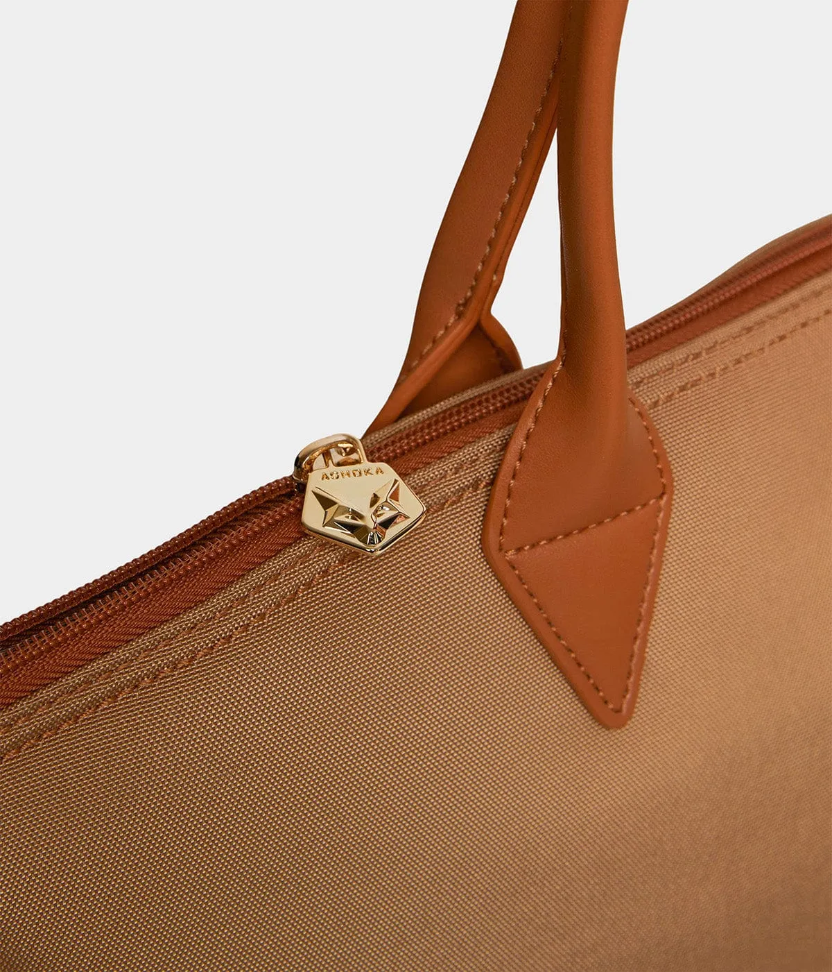 Jolly Apple & Recycled Nylon Tote | Caramel