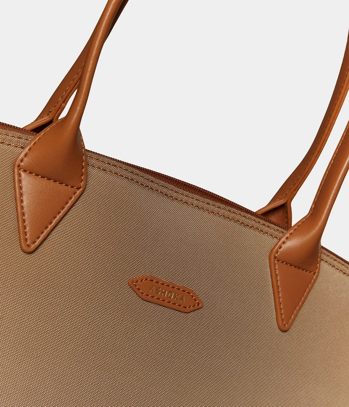 Jolly Apple & Recycled Nylon Tote | Caramel