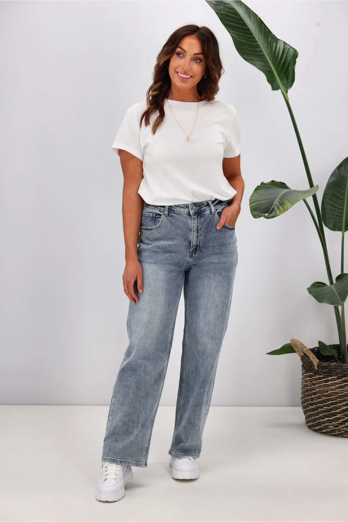 Shine On Label Atlas Relaxed Fit Jean Washed Blue