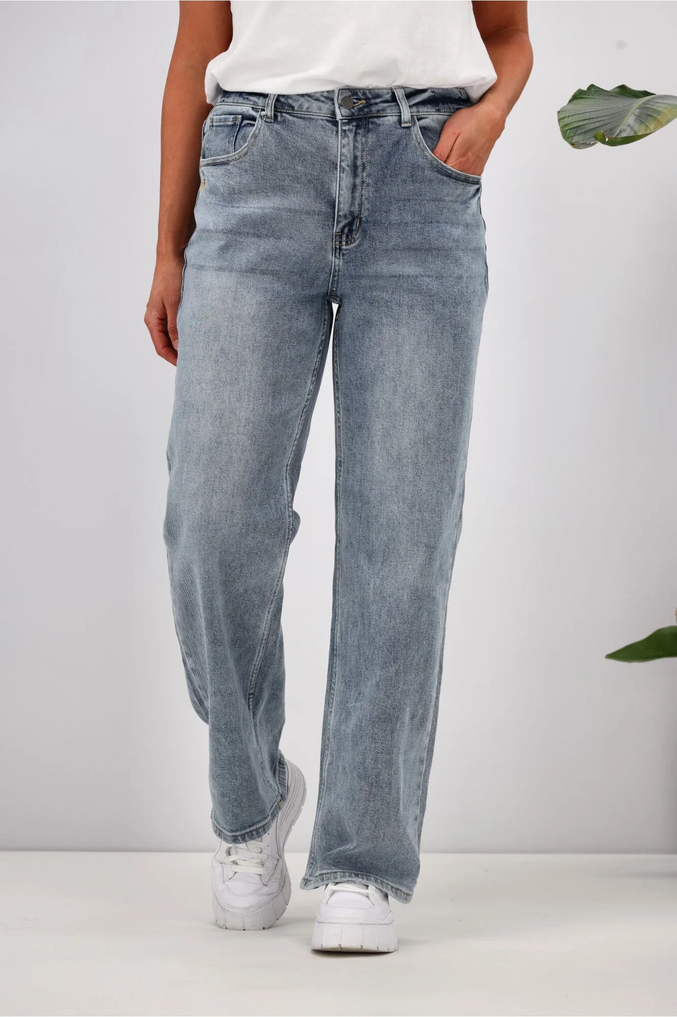 Shine On Label Atlas Relaxed Fit Jean Washed Blue