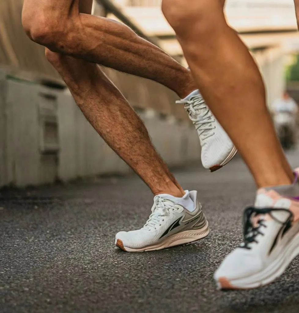 Women's  TORIN  6